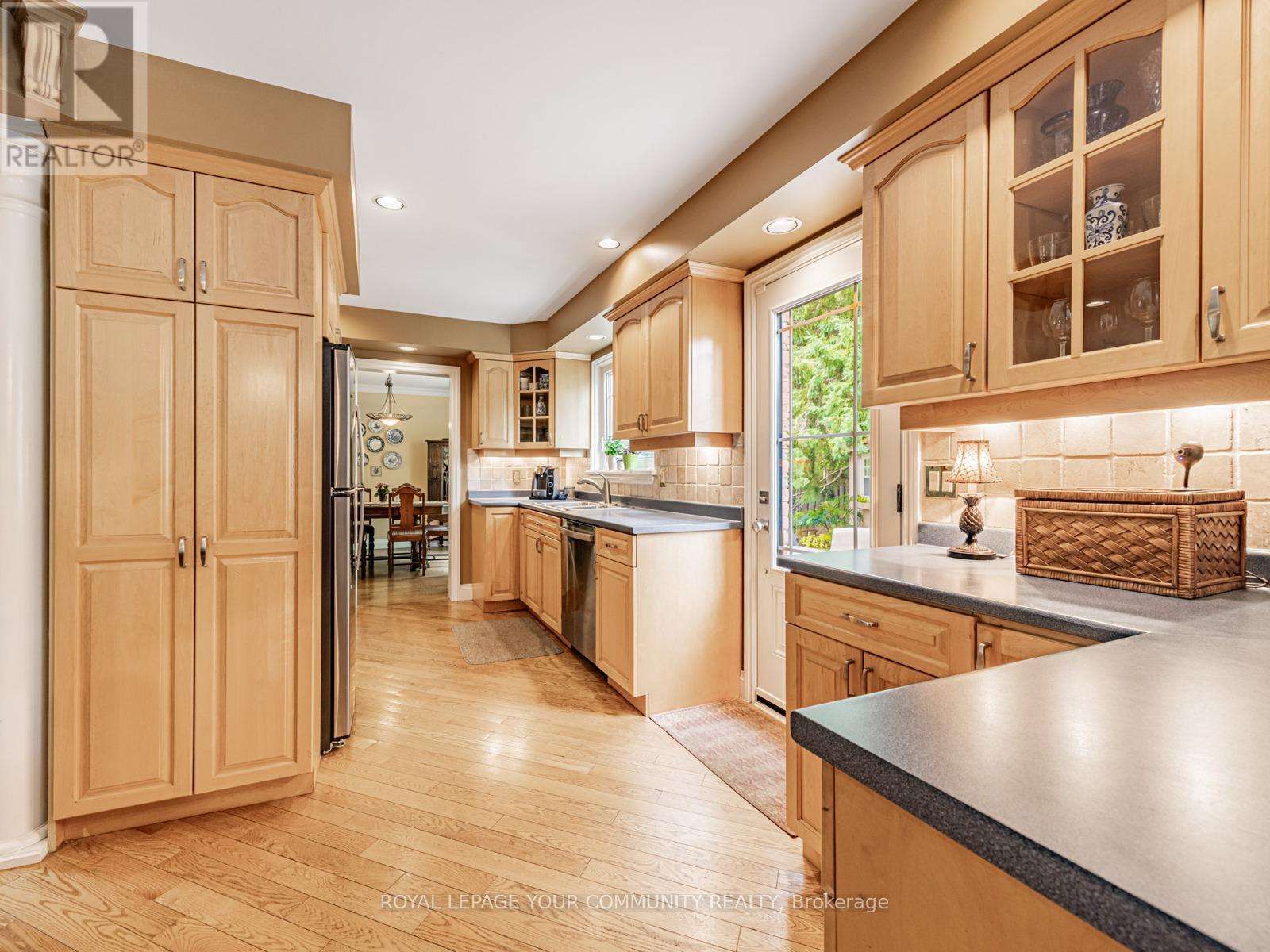 Photo 18 of 10 Banquo Road, Markham ON