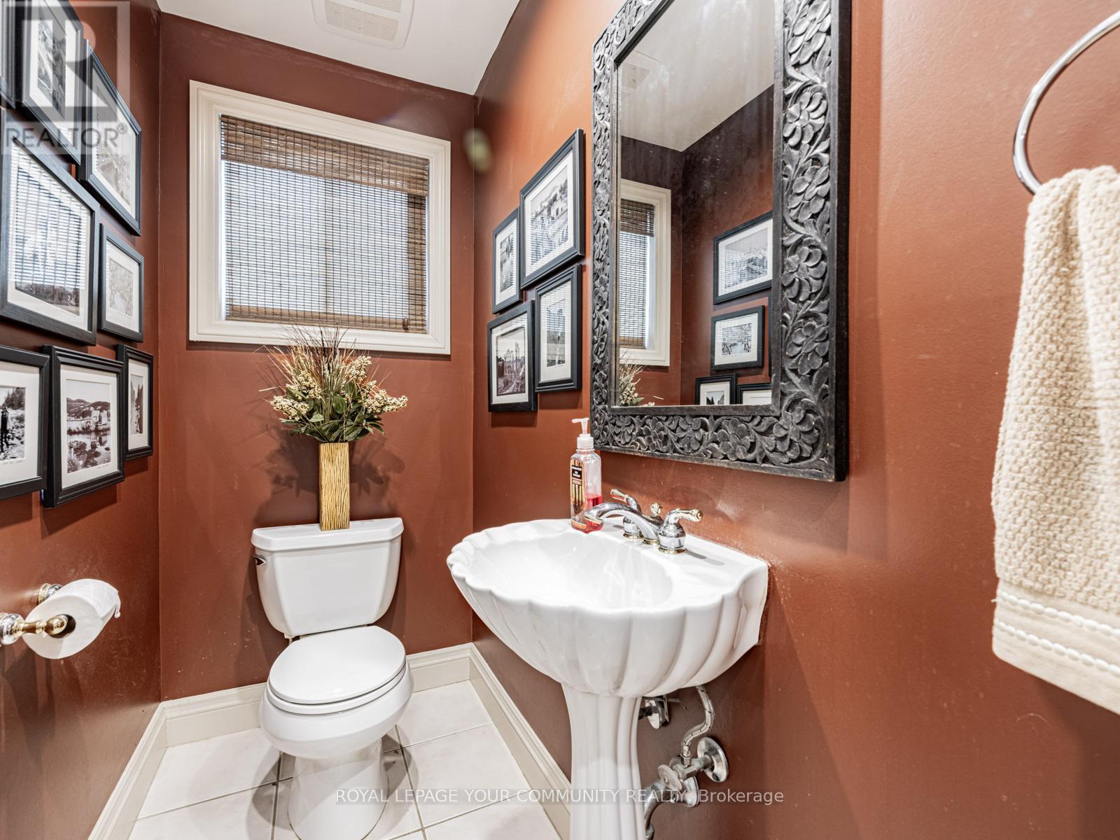 Photo 23 of 10 Banquo Road, Markham ON