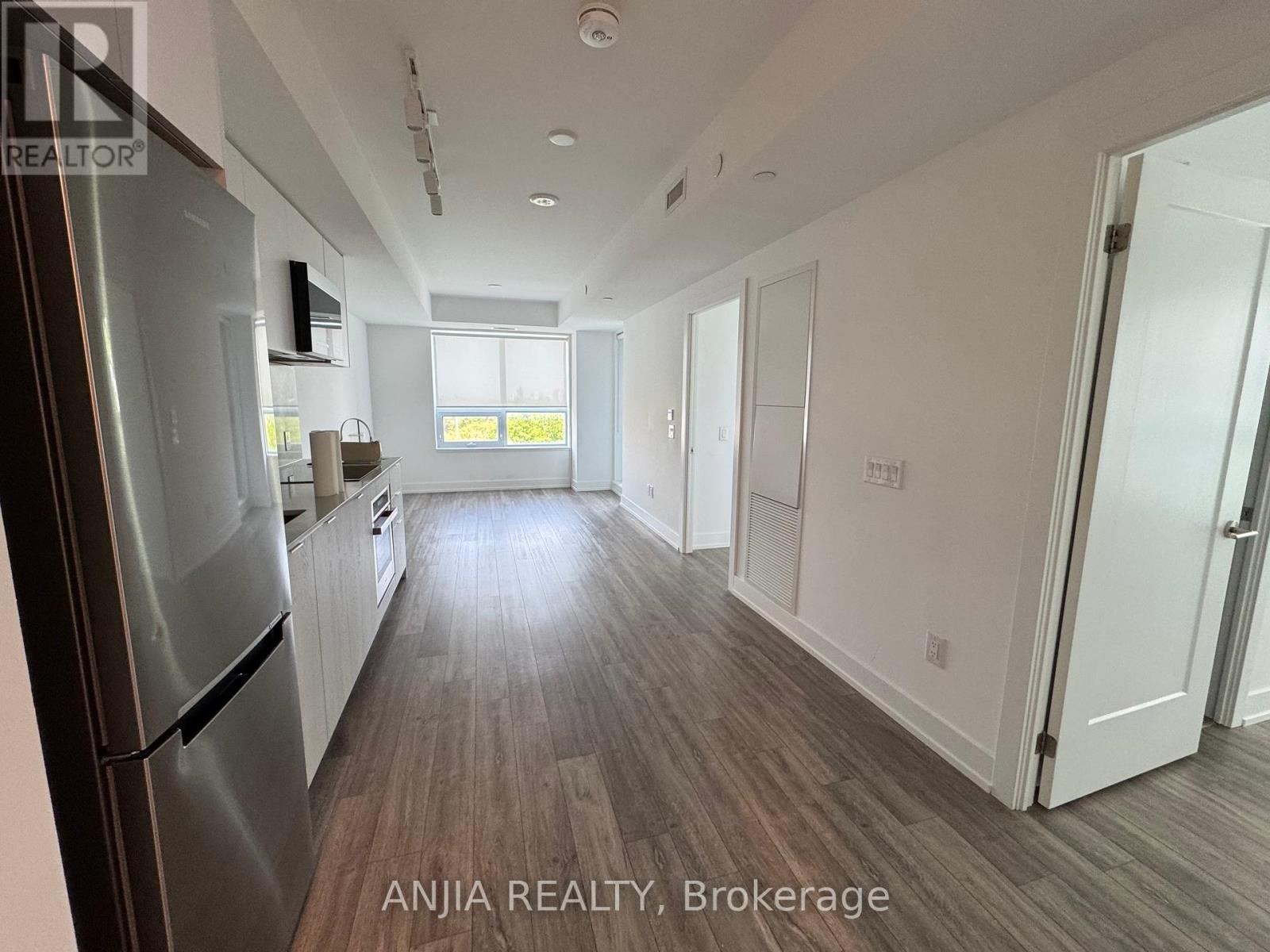 Photo 3 of 822 9 Clegg Road, Markham ON