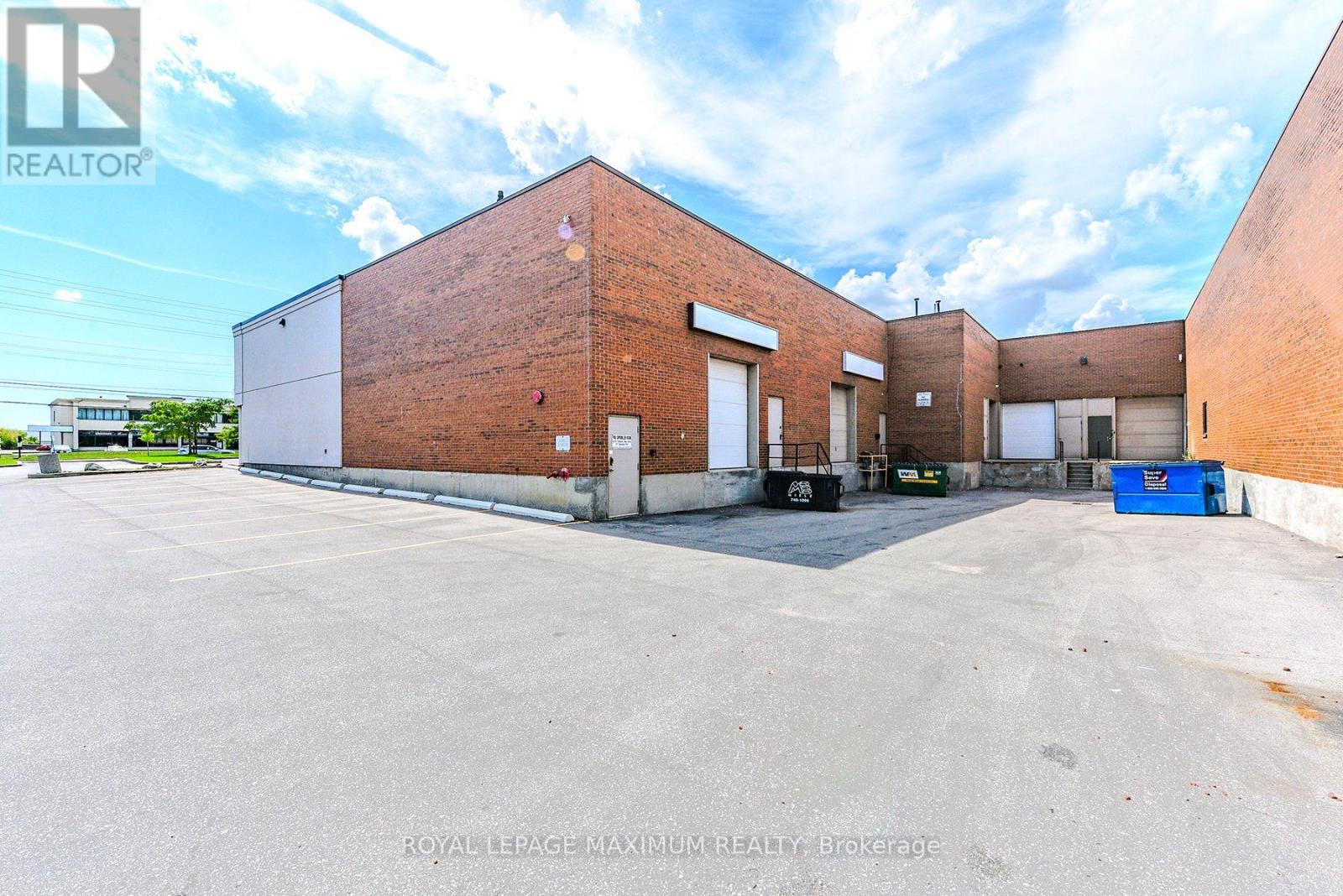 Photo 28 of C 10 4220 Steeles Avenue W, Vaughan ON