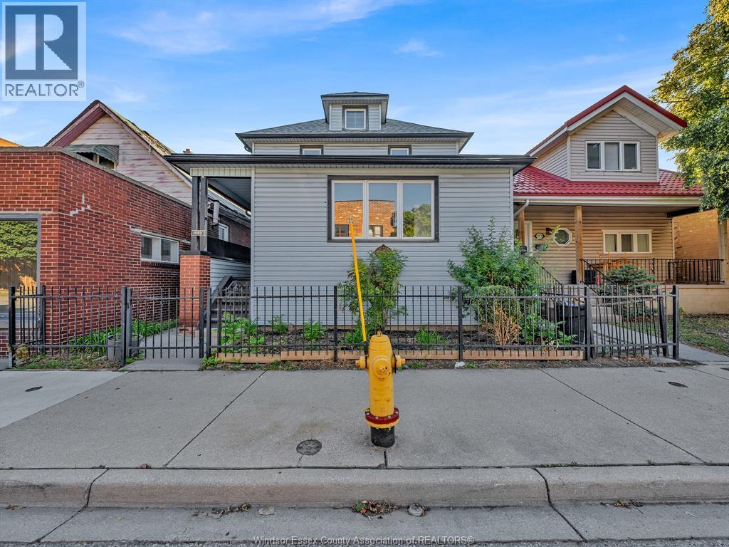 Photo 2 of 1052 Drouillard Road, Windsor ON