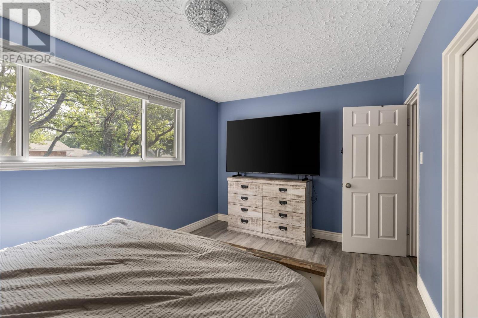 Photo 21 of 61 Cartier St, Sault Ste Marie ON