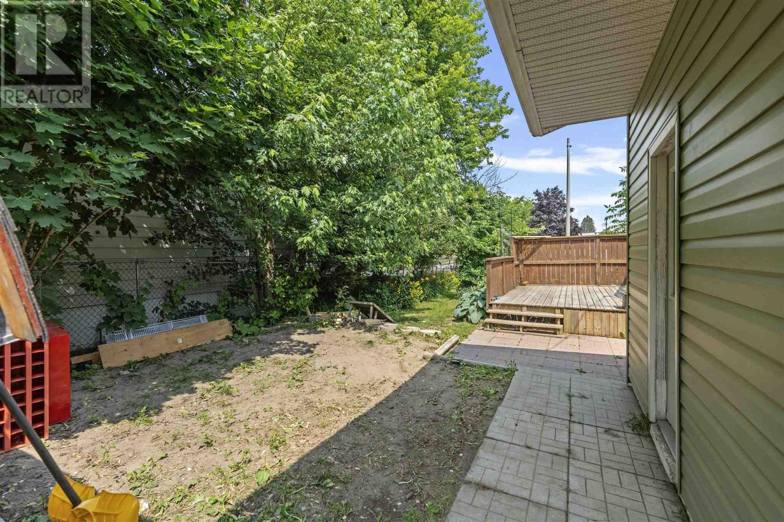 Photo 31 of 61 Cartier St, Sault Ste Marie ON