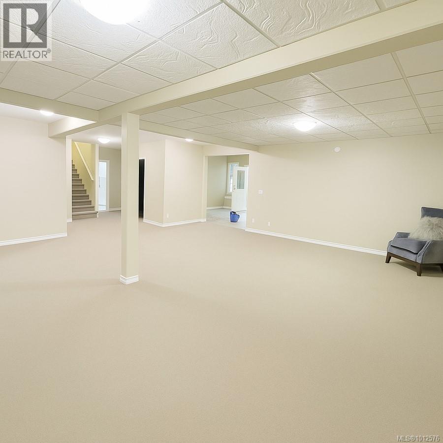 Photo 19 of 2913 Pacific View Terr, Campbell River BC