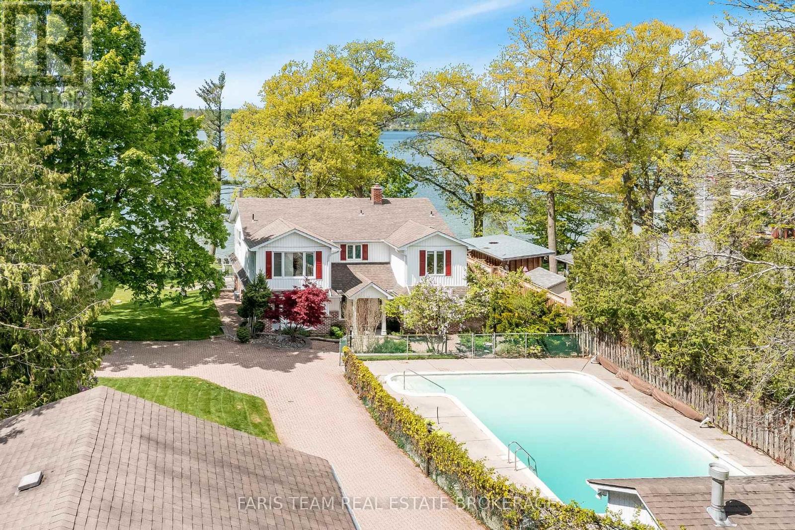 Photo 38 of 10 White Oaks Road, Barrie ON