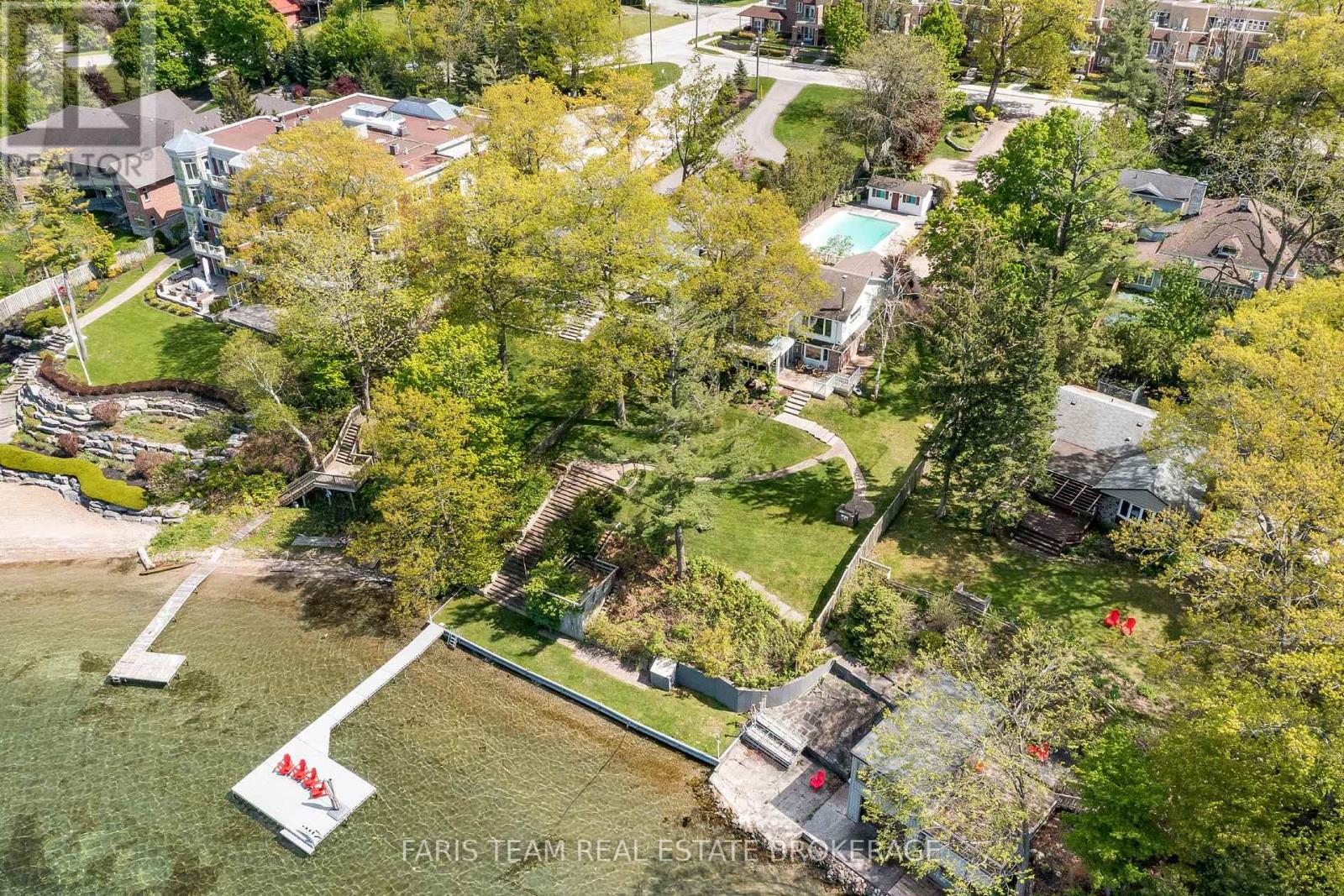 Photo 40 of 10 White Oaks Road, Barrie ON