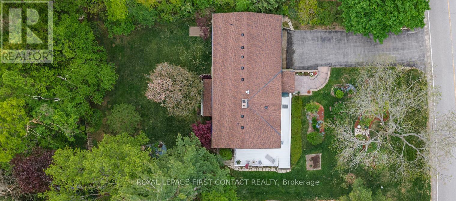 Photo 35 of 21 Pooles Road, Springwater ON
