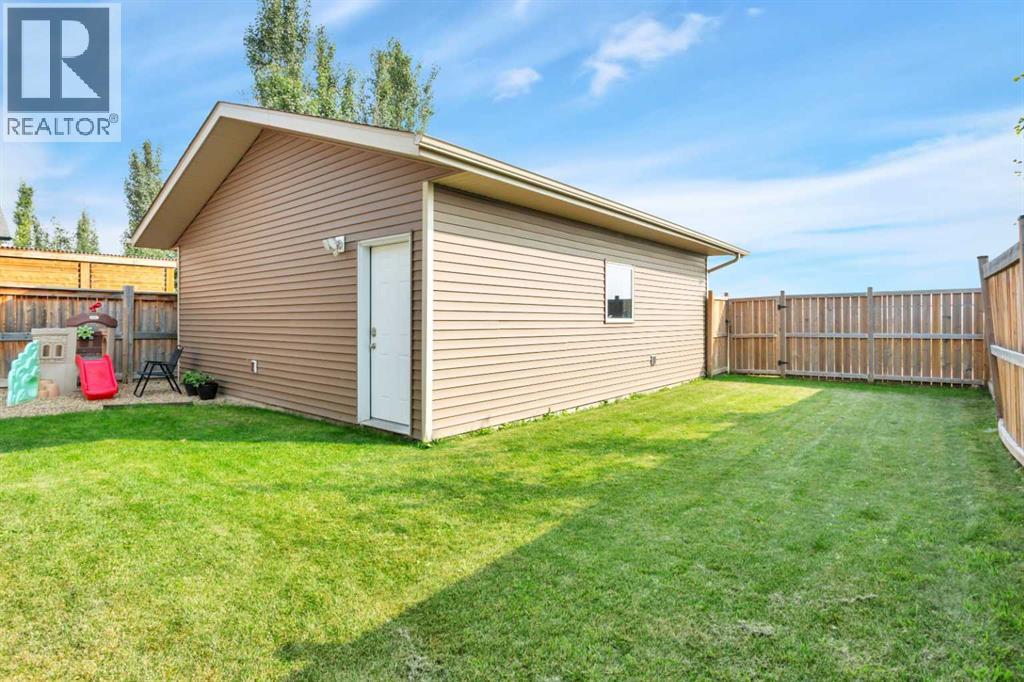 34 Iron Wolf Court, Lacombe