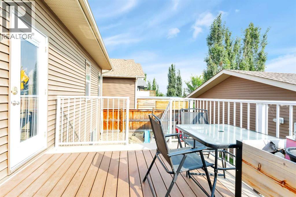 34 Iron Wolf Court, Lacombe