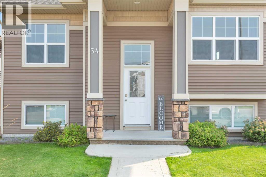 34 Iron Wolf Court, Lacombe