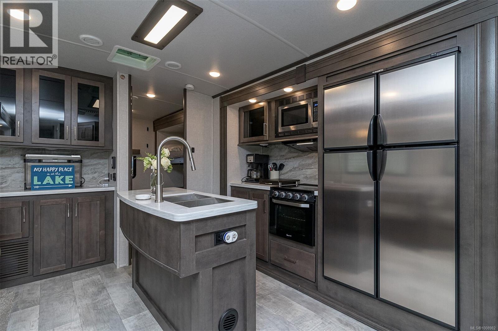 5 8631 South Shore Rd, Lake Cowichan