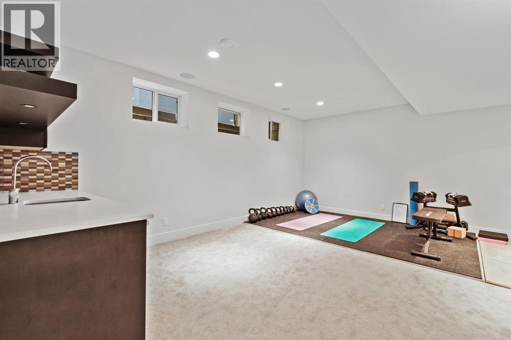 Photo 19 of 2832 42 Street Sw, Calgary AB