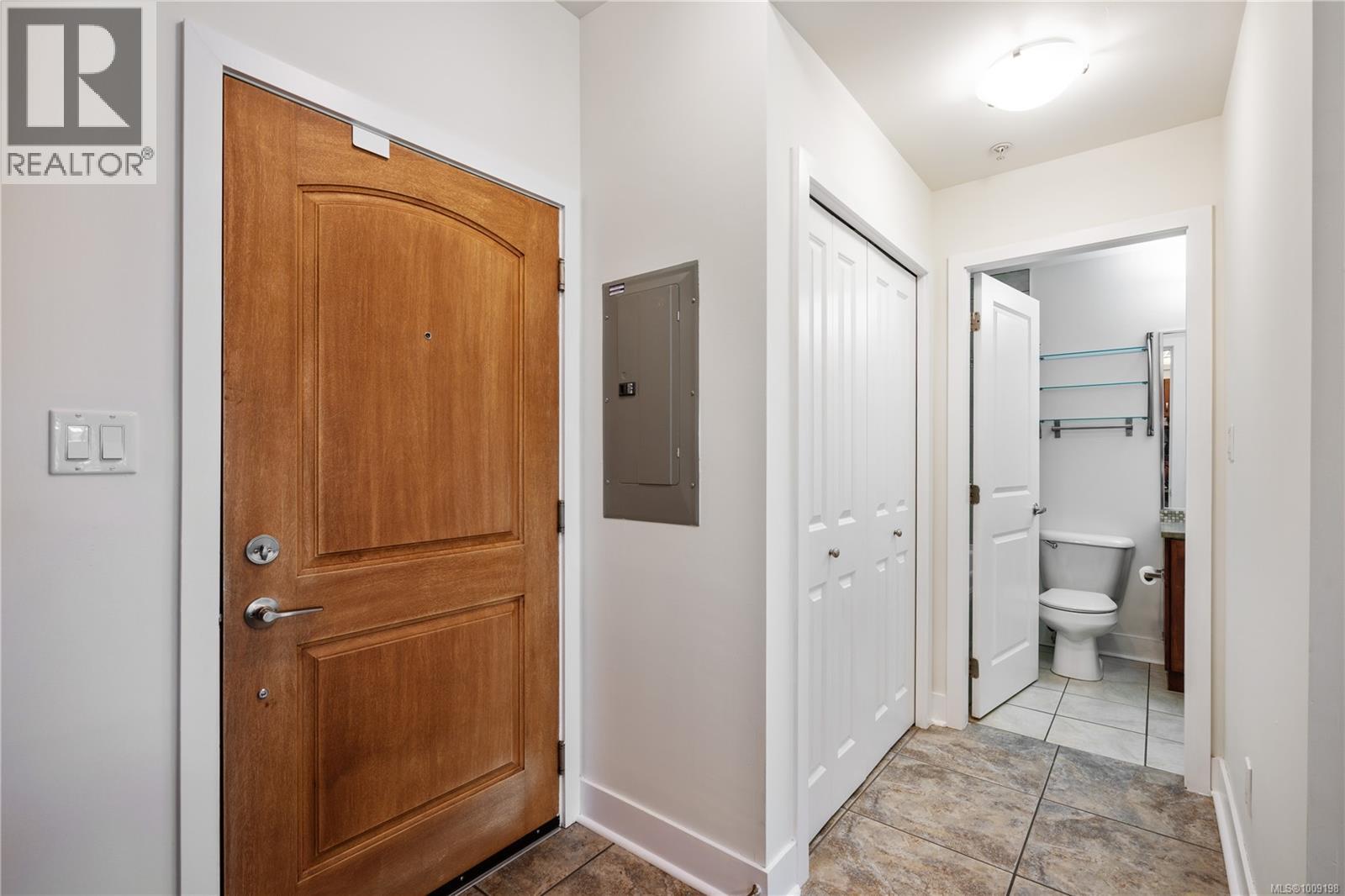 110 866 Brock Avenue, Langford
