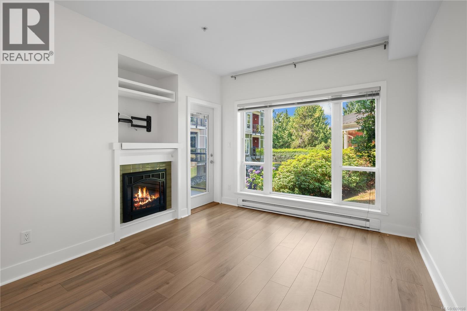 110 866 Brock Avenue, Langford