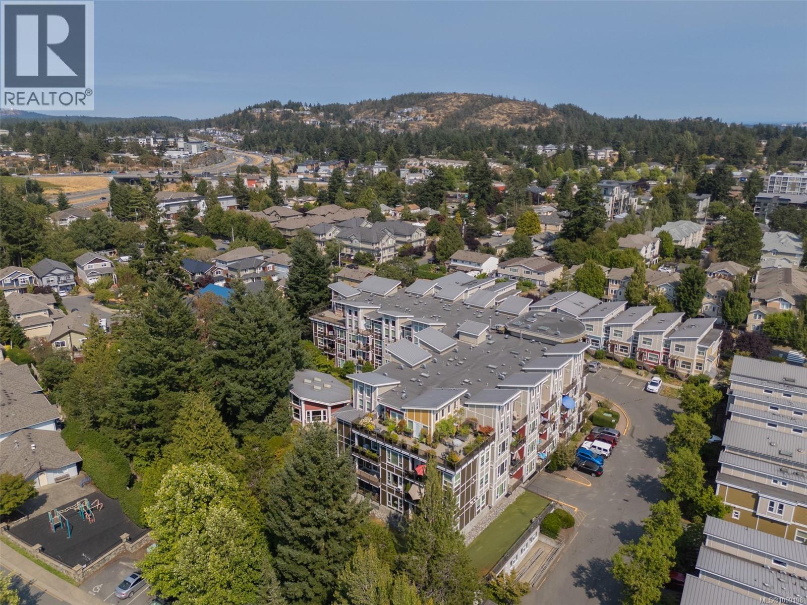 110 866 Brock Avenue, Langford