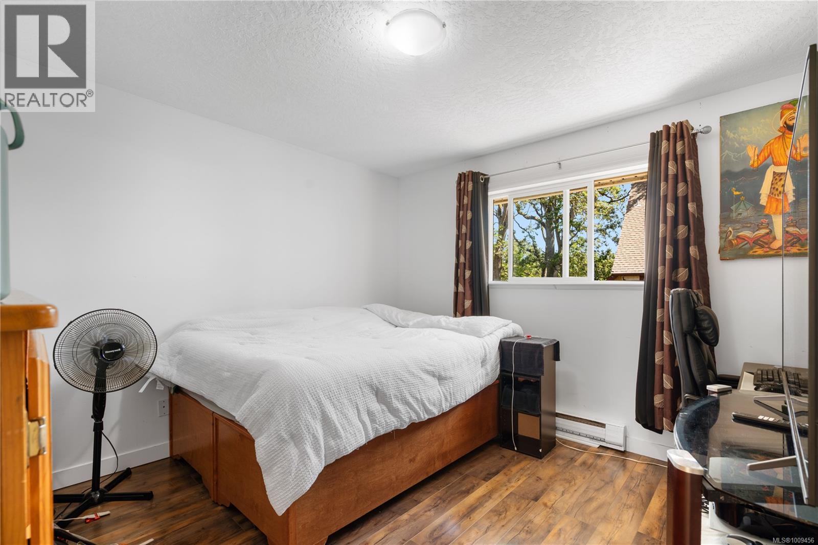  4202 Quadra Street, Saanich