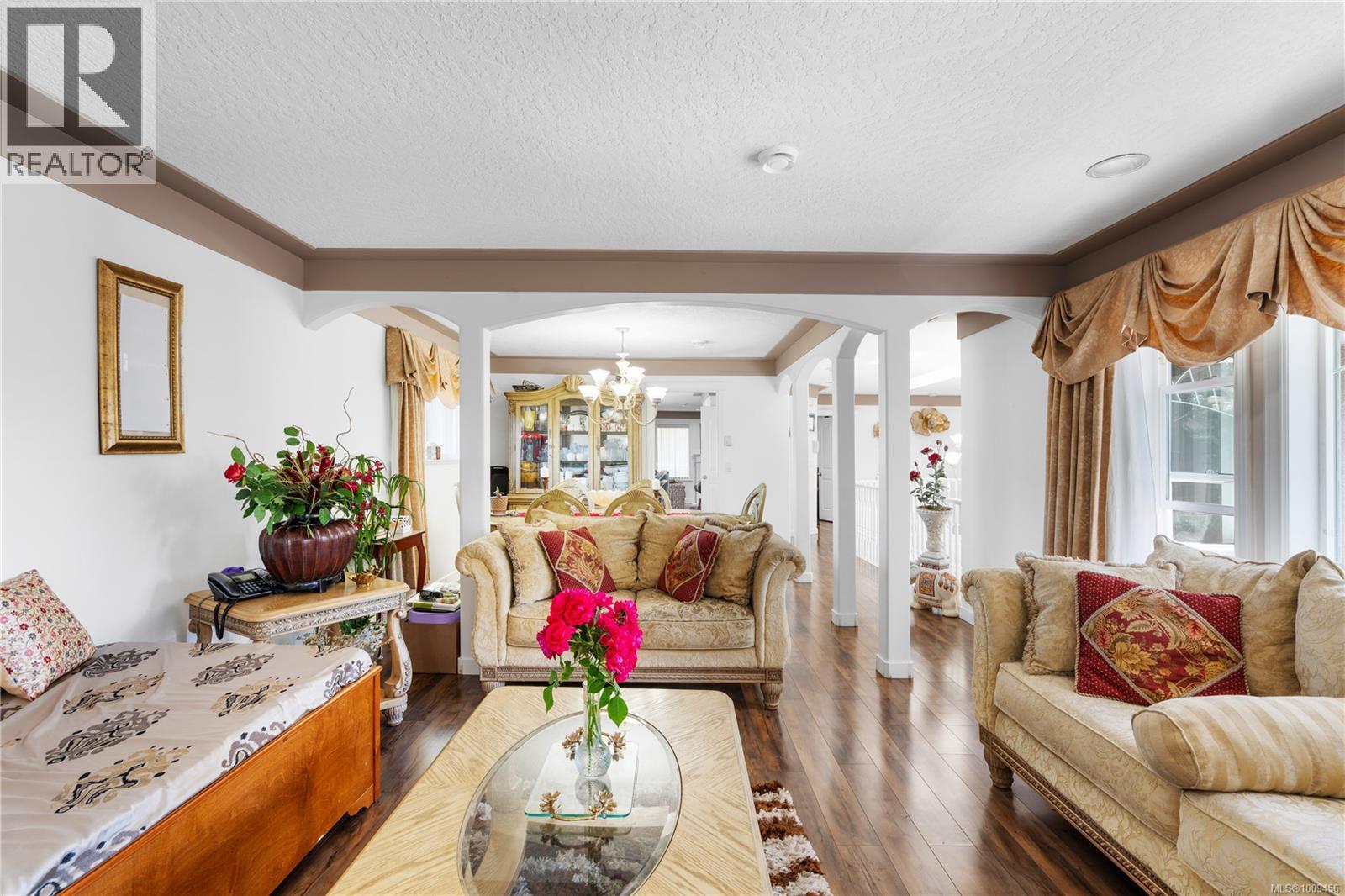 4202 Quadra Street, Saanich