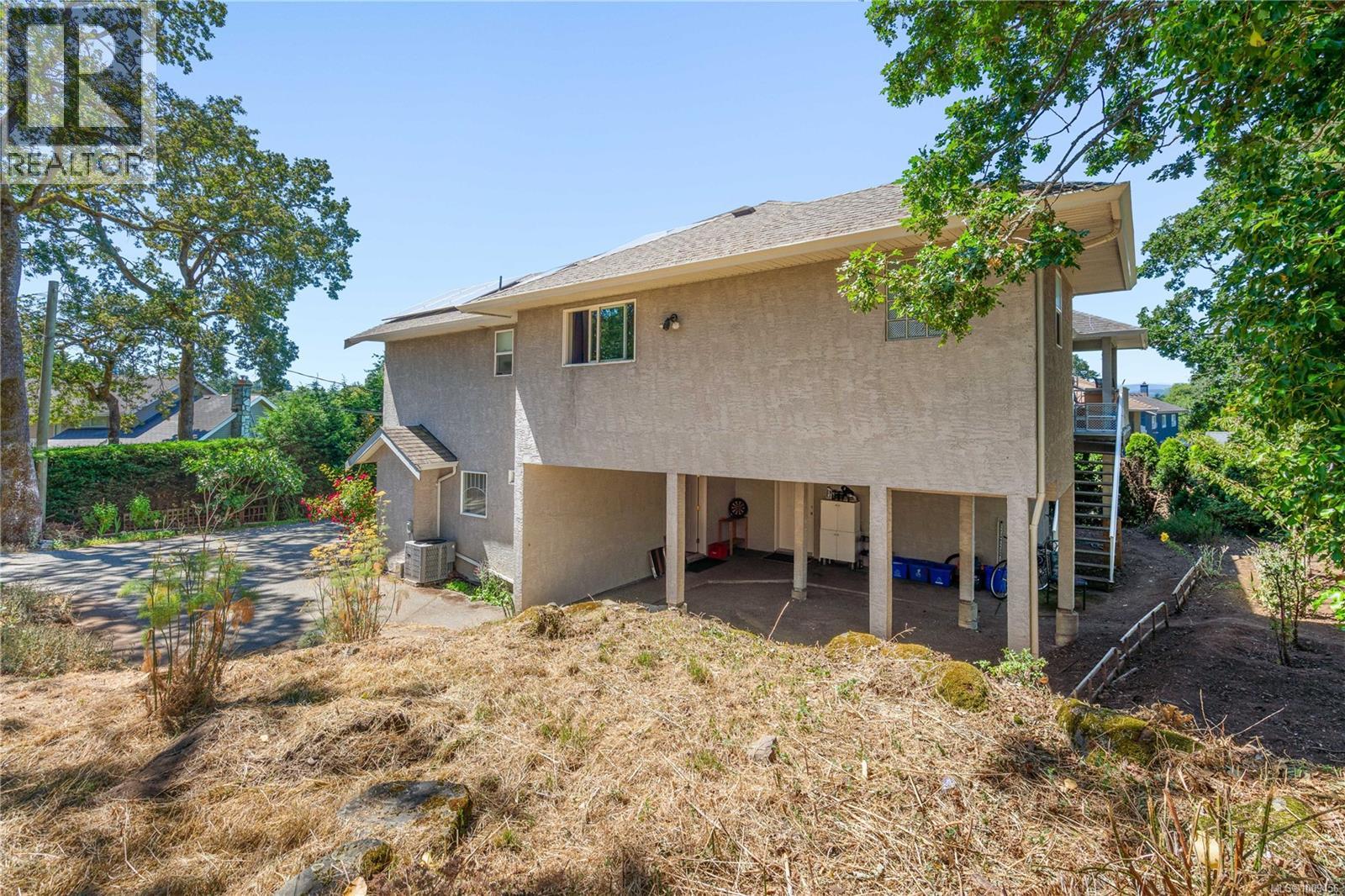  4202 Quadra Street, Saanich