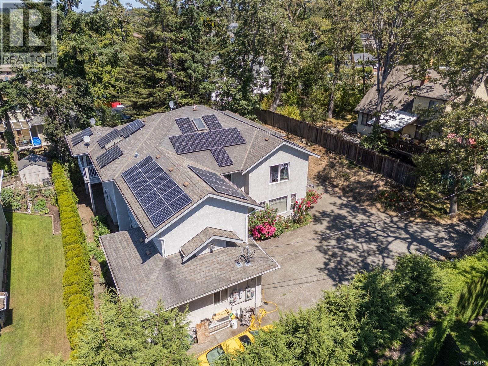  4202 Quadra Street, Saanich