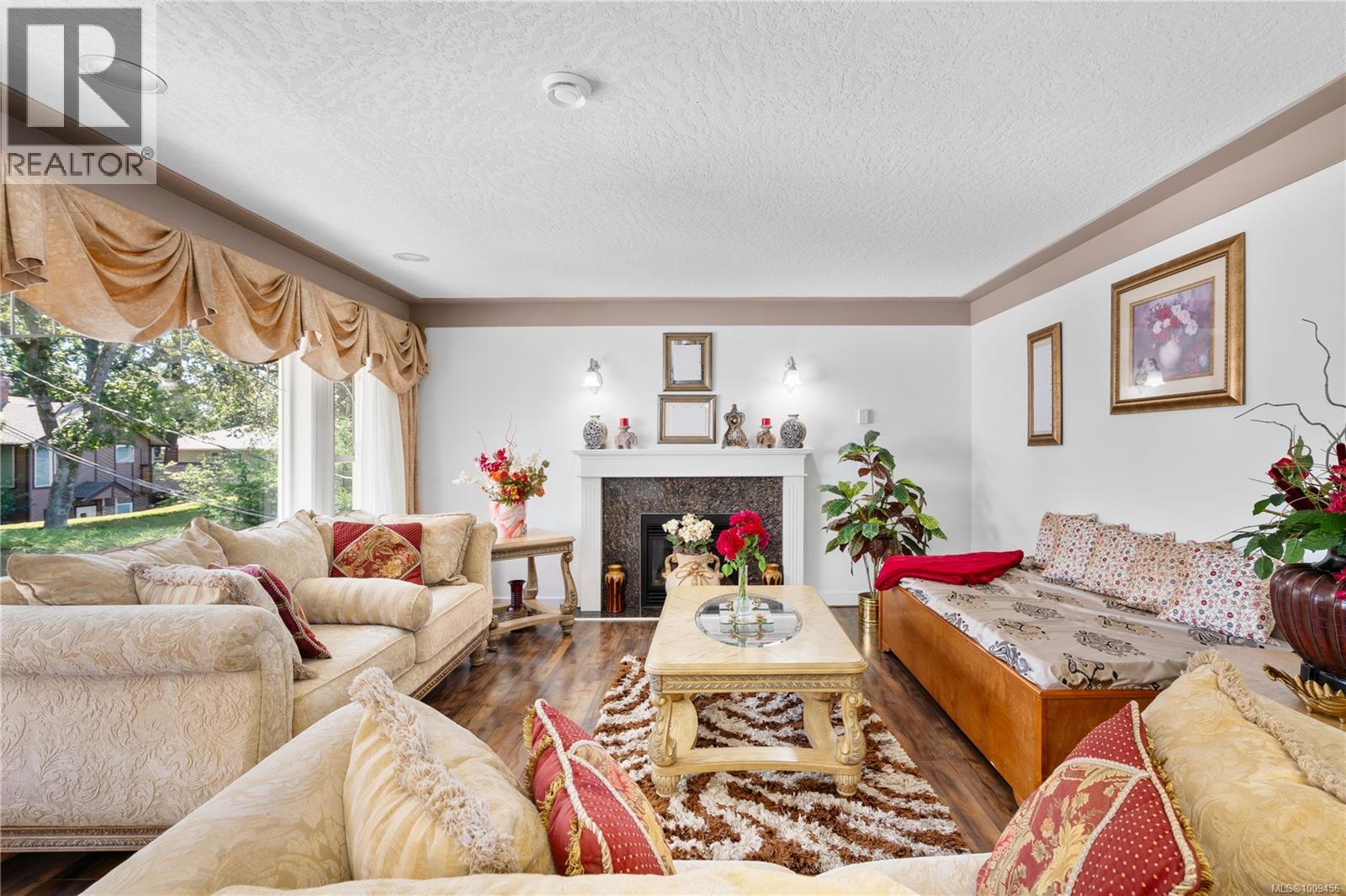 4202 Quadra Street, Saanich