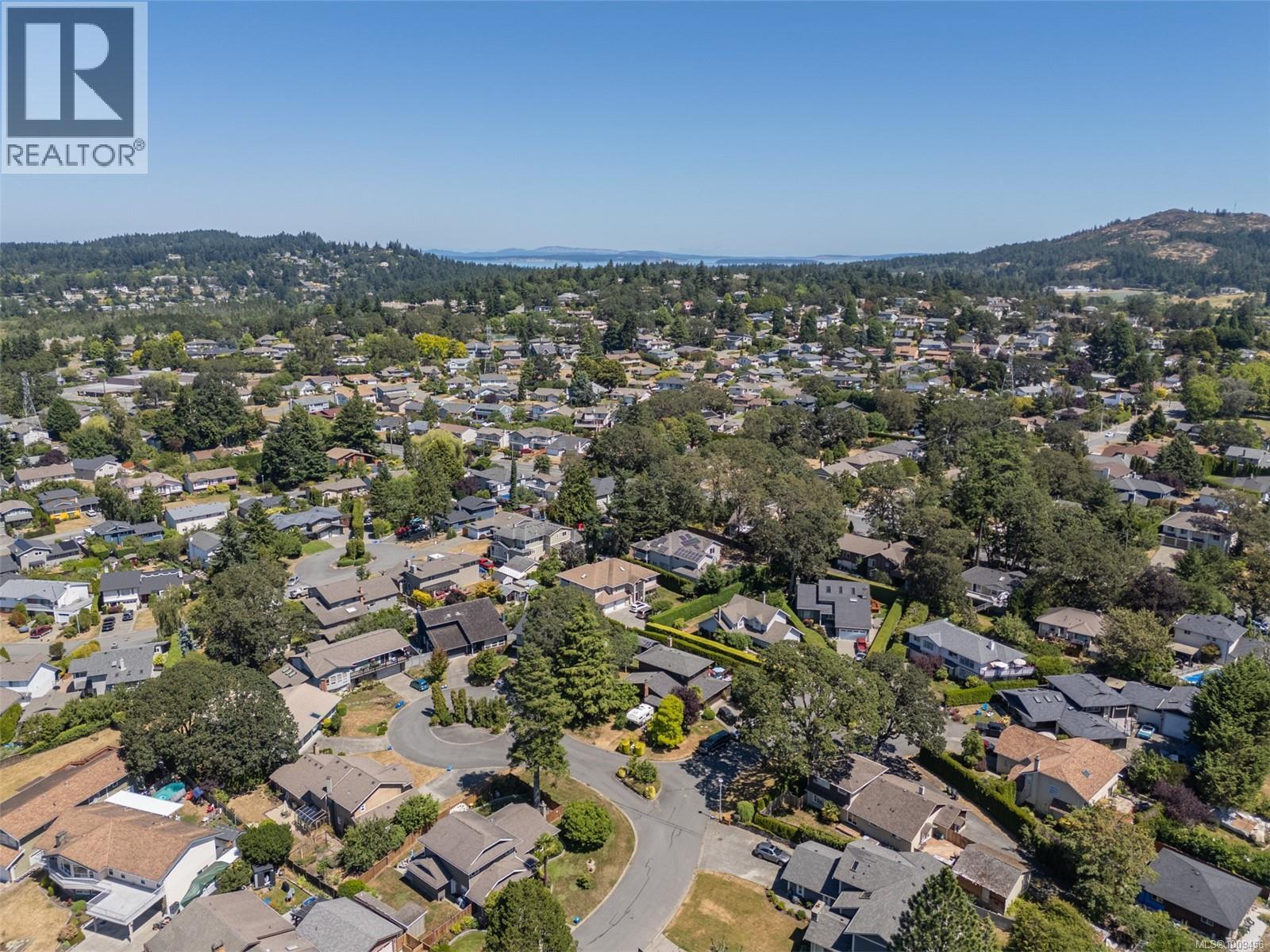  4202 Quadra Street, Saanich