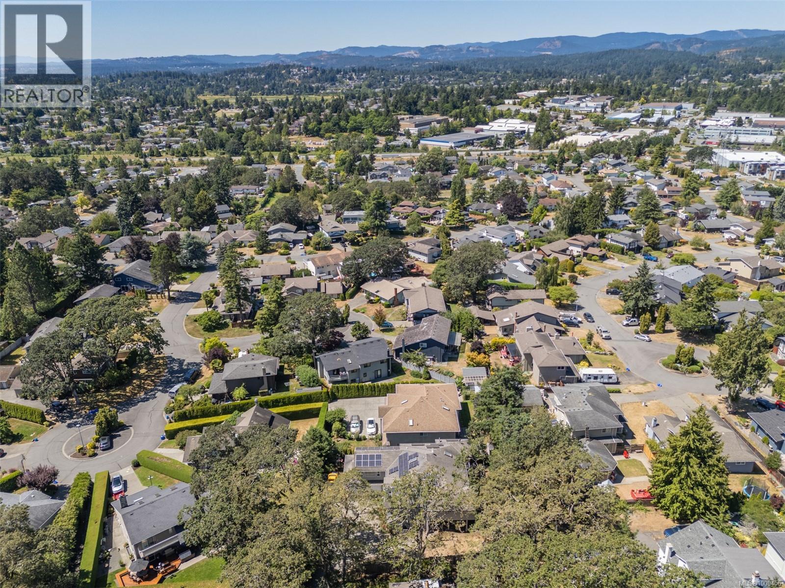  4202 Quadra Street, Saanich