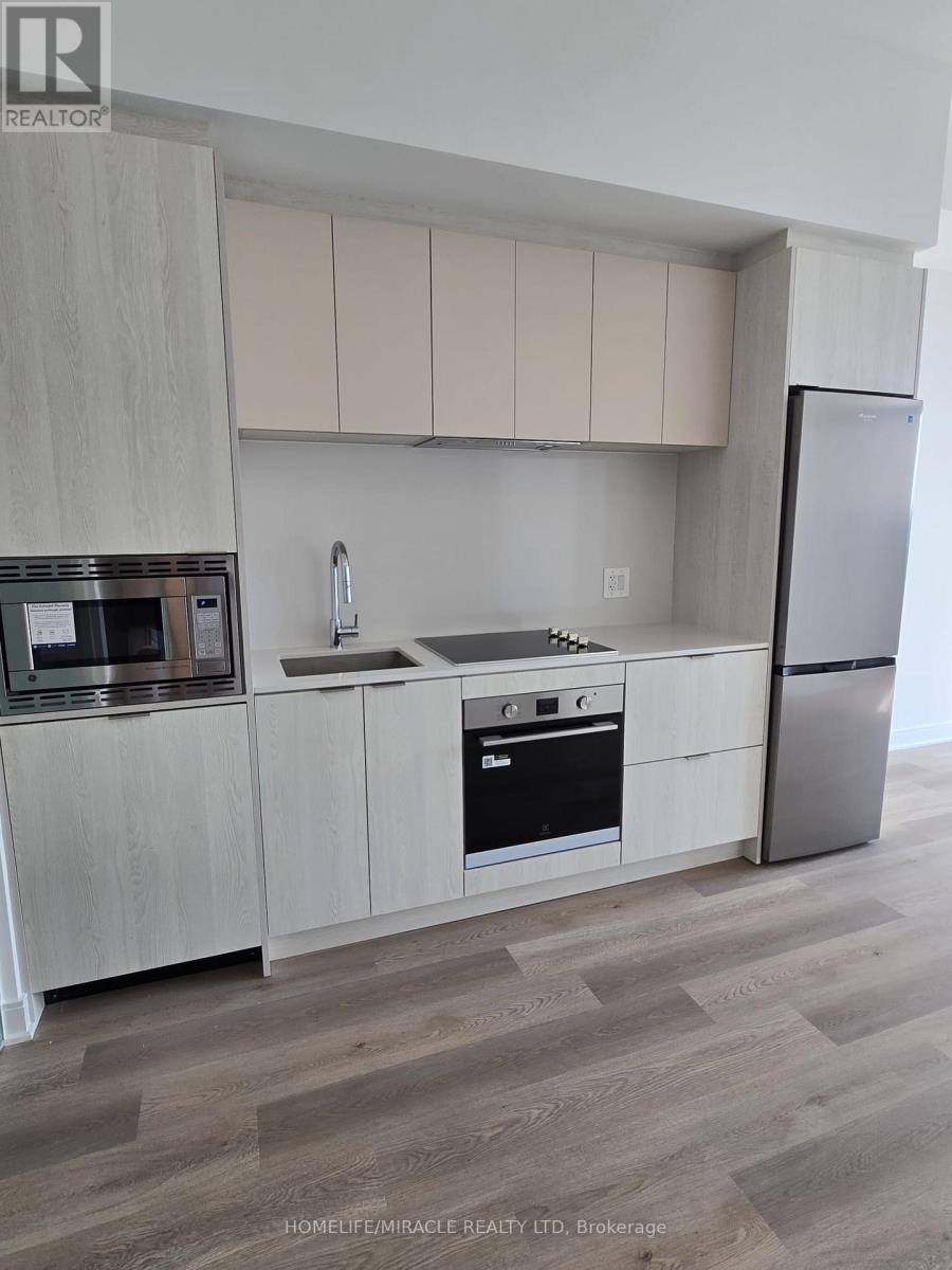 Photo 3 of 1715 86 Dundas Street E, Mississauga ON