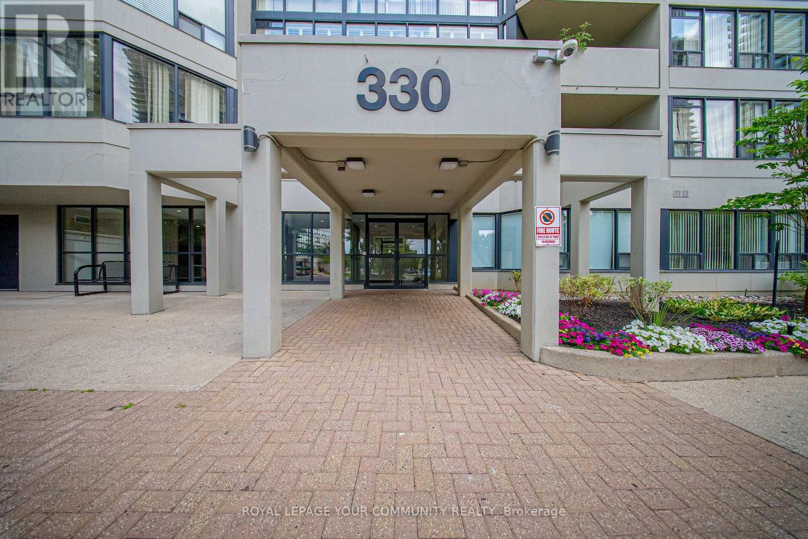 Photo 1 of 1404 330 Rathburn Road W, Mississauga ON