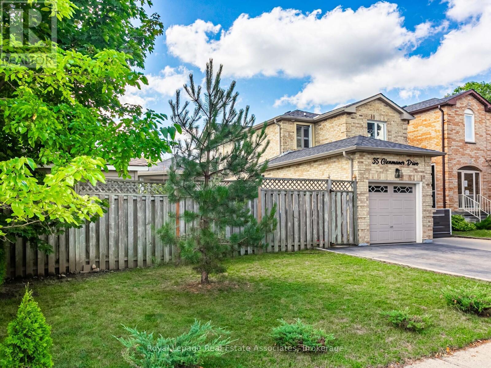 Photo 35 of 35 Glenmanor Drive, Brampton ON