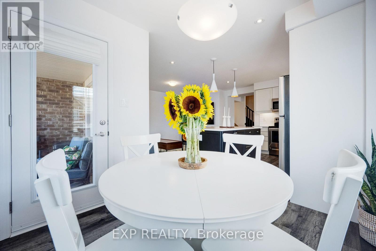 Photo 22 of 978 Alder Gate, Milton ON