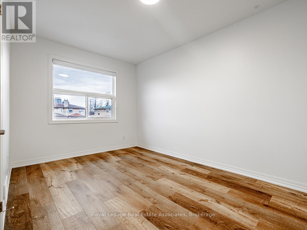 Photo 14 of 14 Damask Avenue, Toronto ON