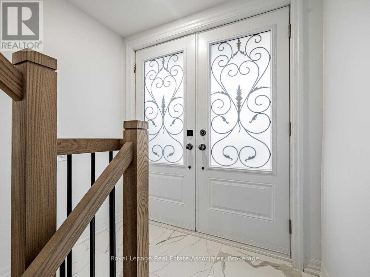 Photo 2 of 14 Damask Avenue, Toronto ON