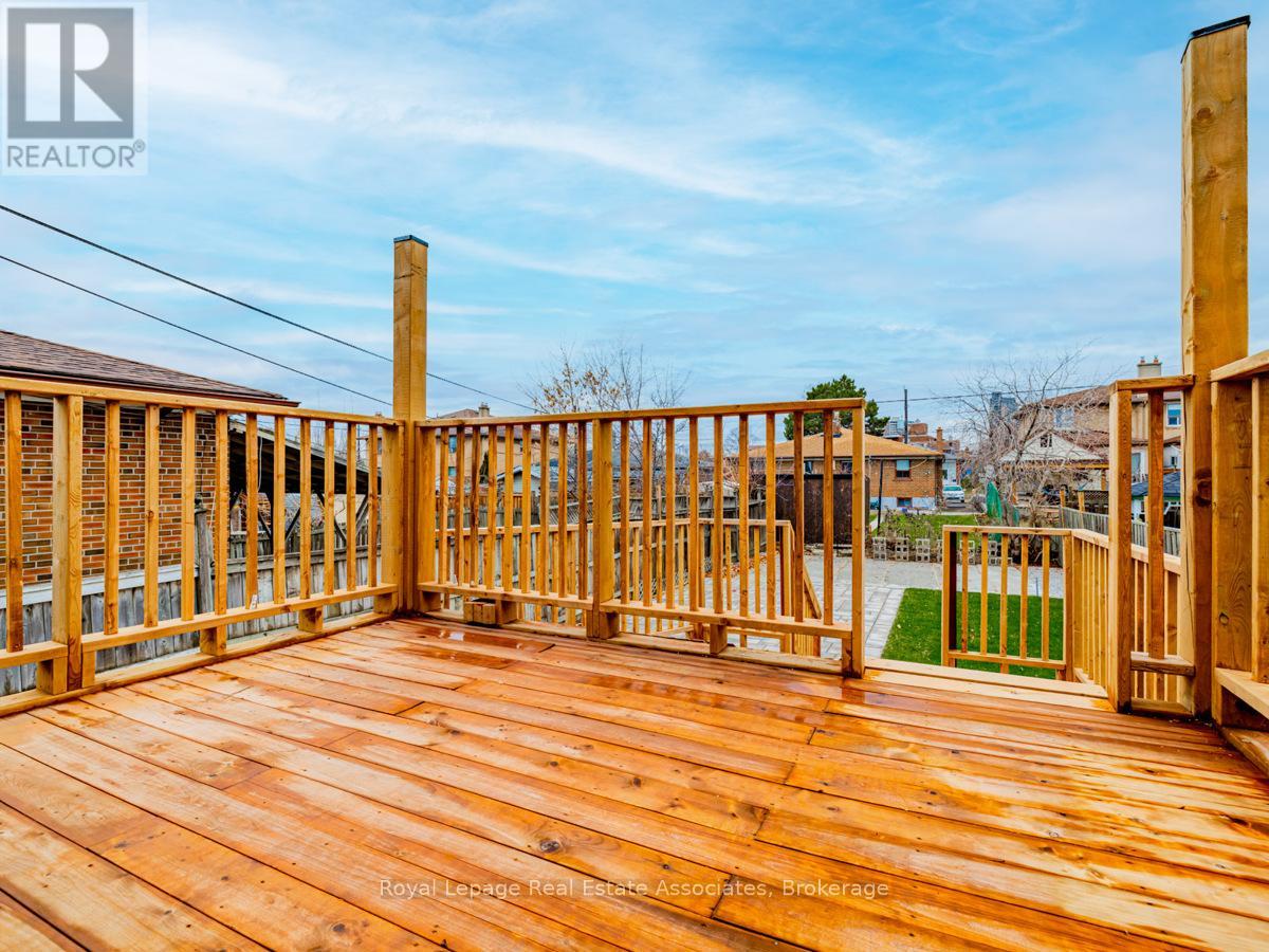 Photo 25 of 14 Damask Avenue, Toronto ON