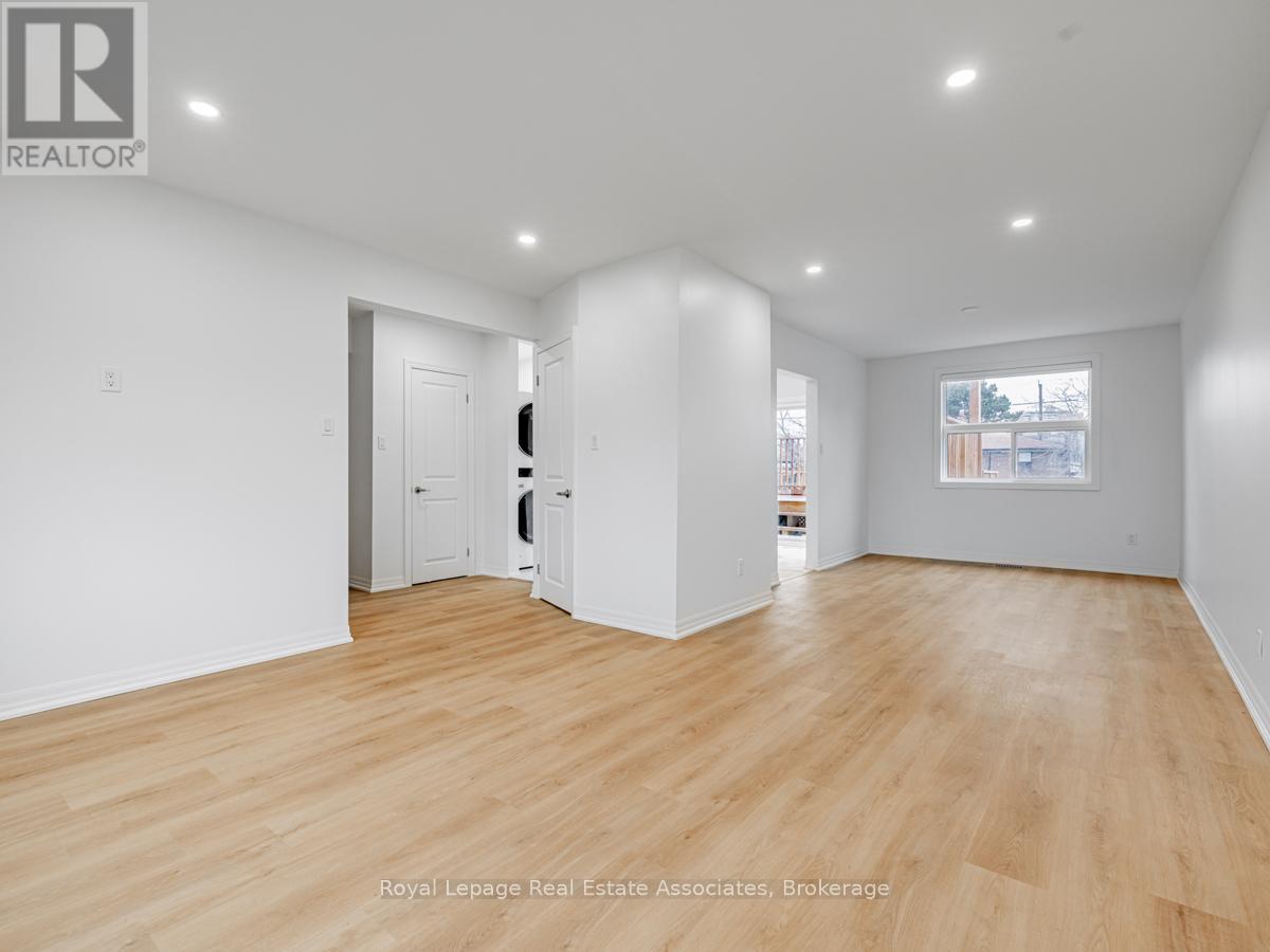 Photo 7 of 14 Damask Avenue, Toronto ON