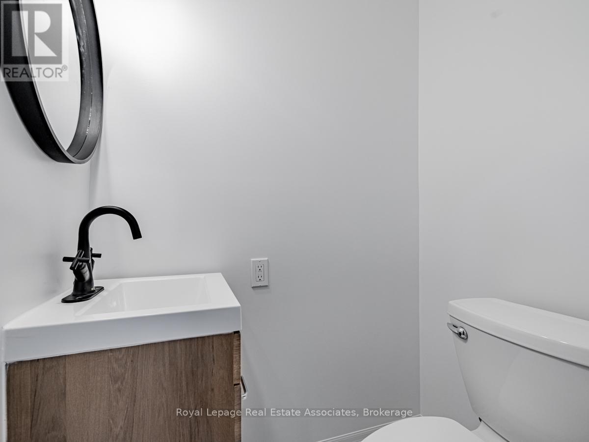 Photo 9 of 14 Damask Avenue, Toronto ON