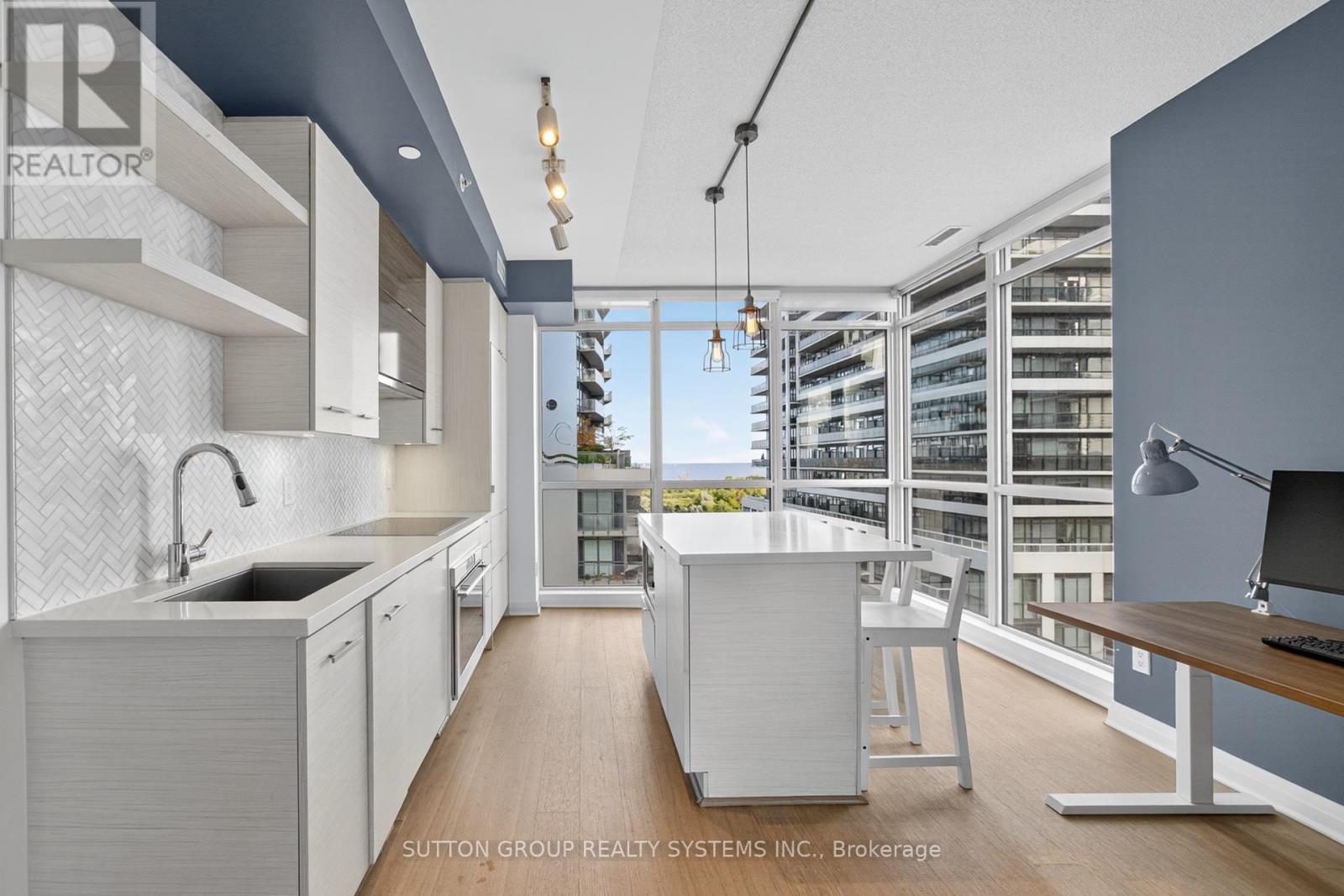 Photo 16 of 815 60 Annie Craig Drive, Toronto ON