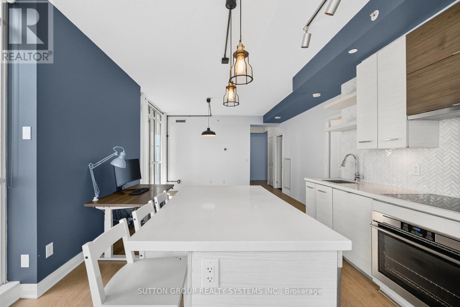 Photo 19 of 815 60 Annie Craig Drive, Toronto ON