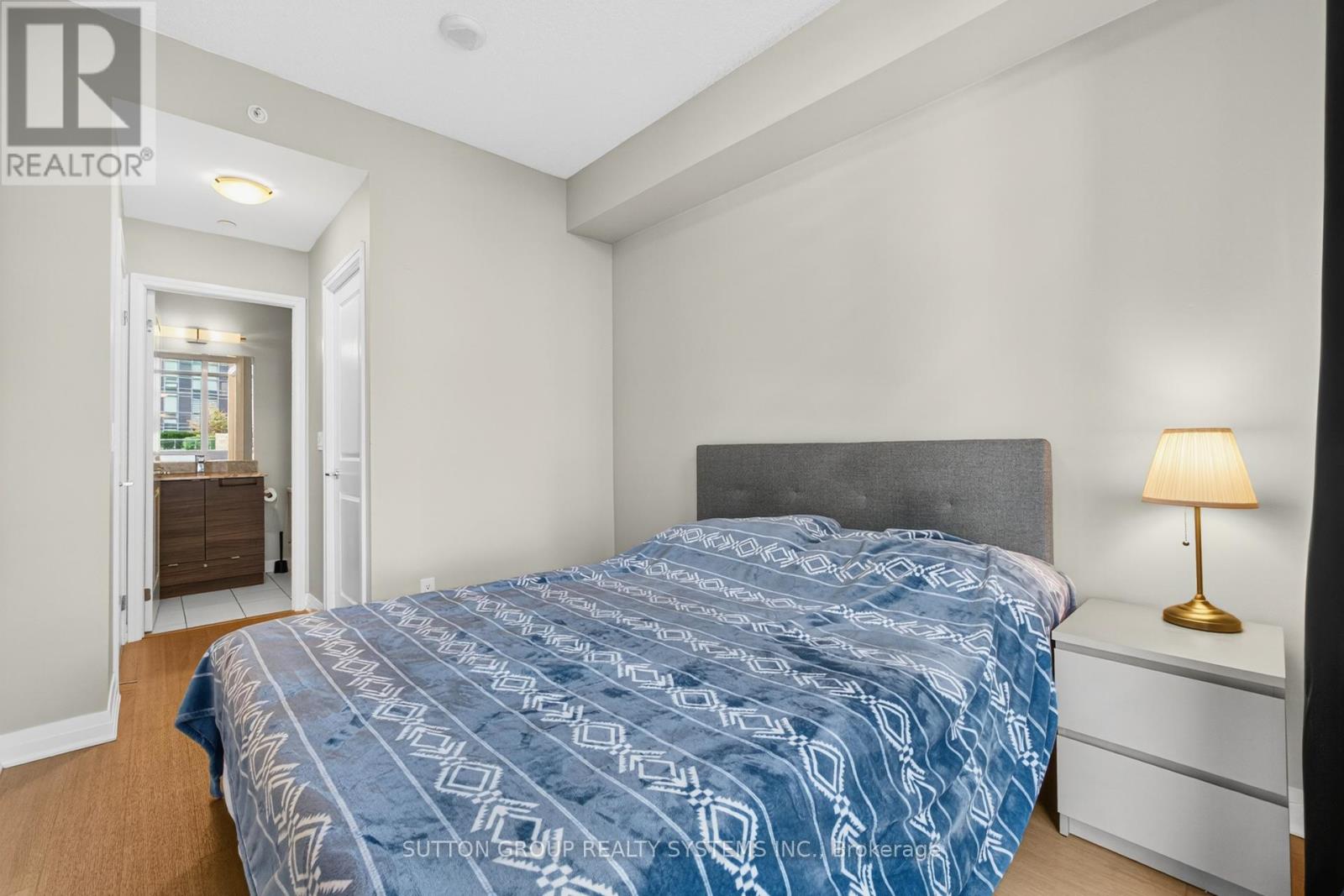 Photo 24 of 815 60 Annie Craig Drive, Toronto ON
