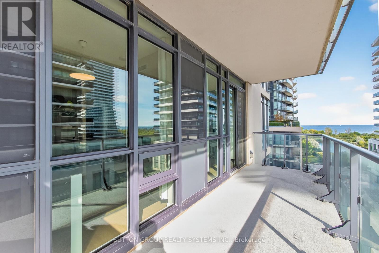 Photo 36 of 815 60 Annie Craig Drive, Toronto ON