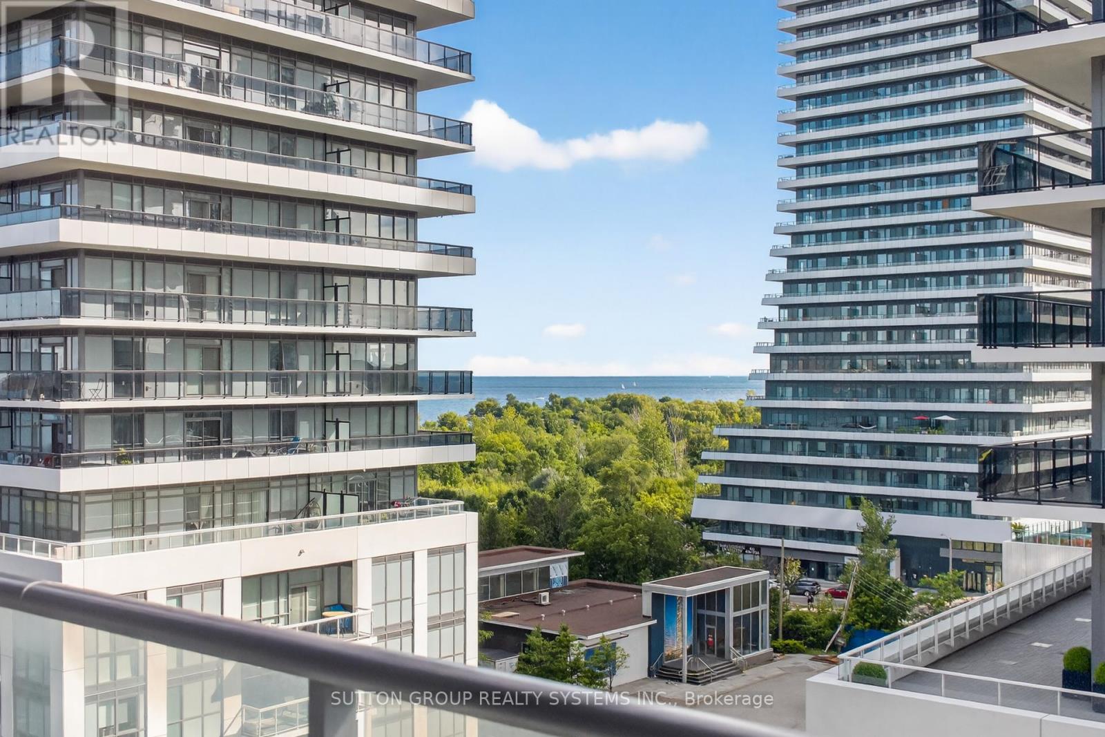 Photo 42 of 815 60 Annie Craig Drive, Toronto ON