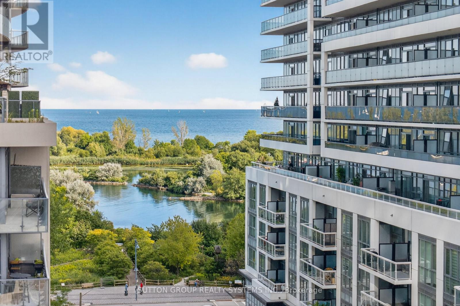 Photo 44 of 815 60 Annie Craig Drive, Toronto ON