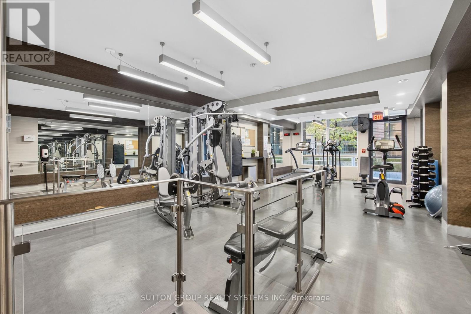 Photo 45 of 815 60 Annie Craig Drive, Toronto ON