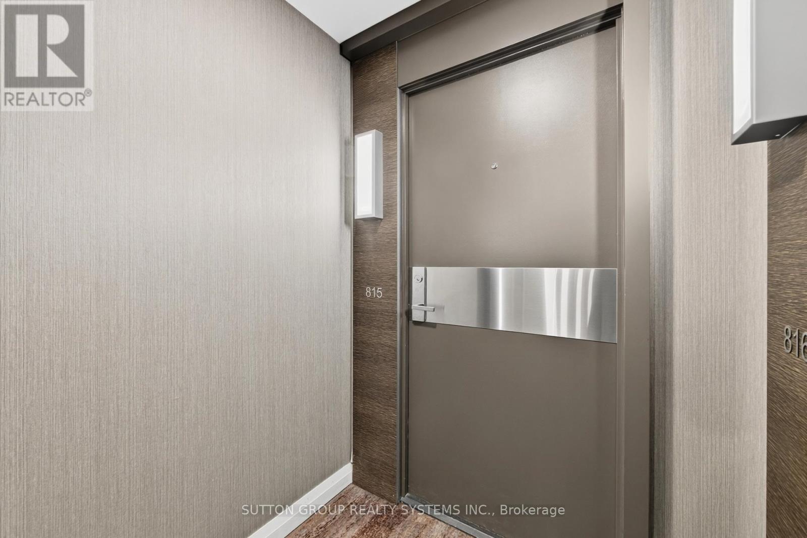 Photo 9 of 815 60 Annie Craig Drive, Toronto ON