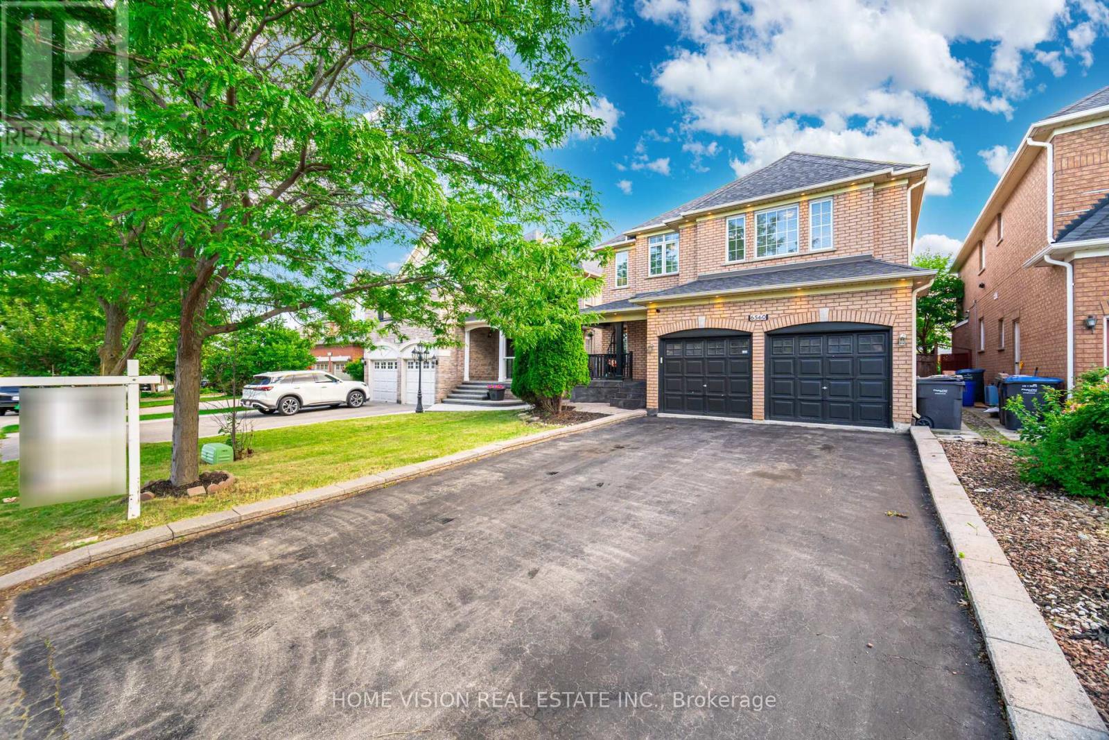 Photo 49 of 6560 Western Skies Way W, Mississauga ON