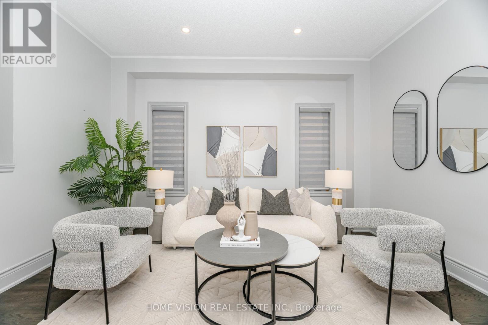 Photo 5 of 6560 Western Skies Way W, Mississauga ON