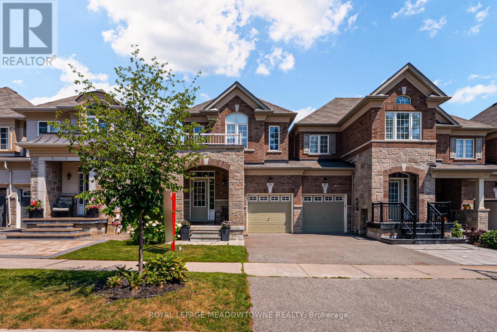 Photo 1 of 43 Ridgegate Crescent, Halton Hills ON