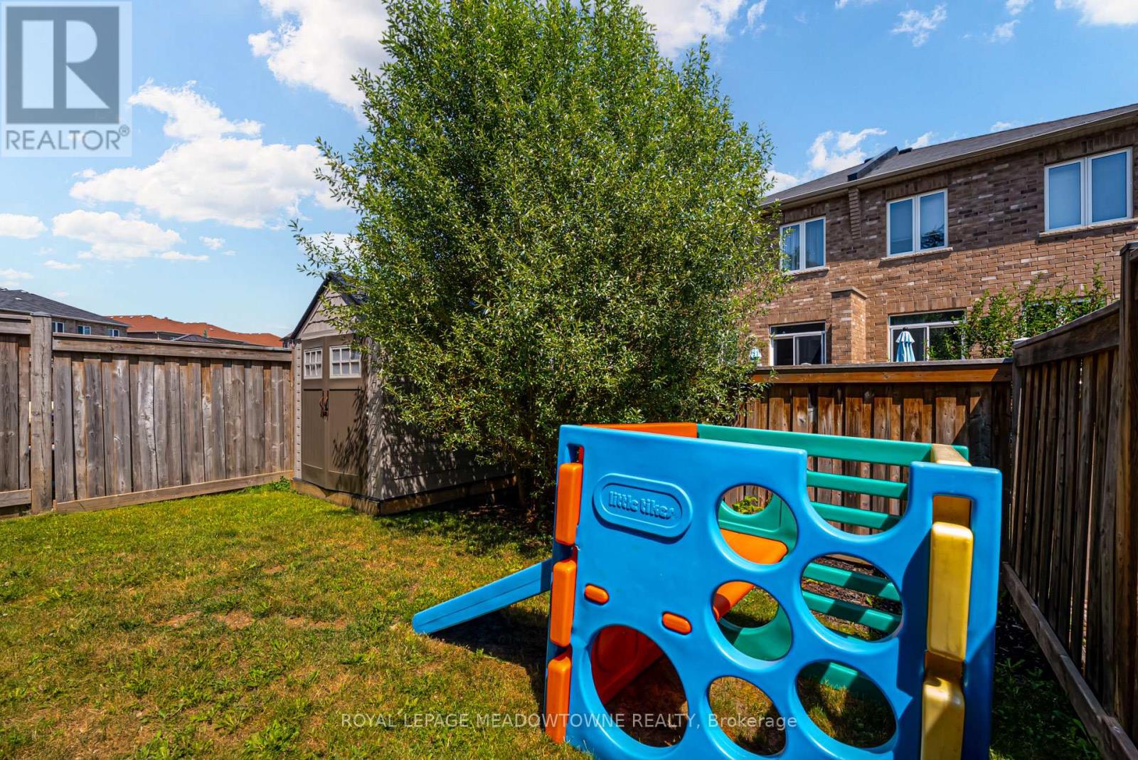 Photo 37 of 43 Ridgegate Crescent, Halton Hills ON