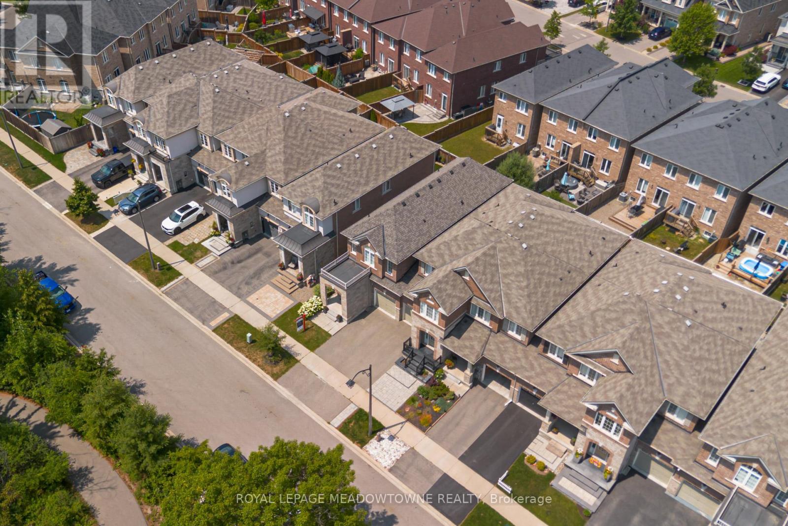 Photo 46 of 43 Ridgegate Crescent, Halton Hills ON