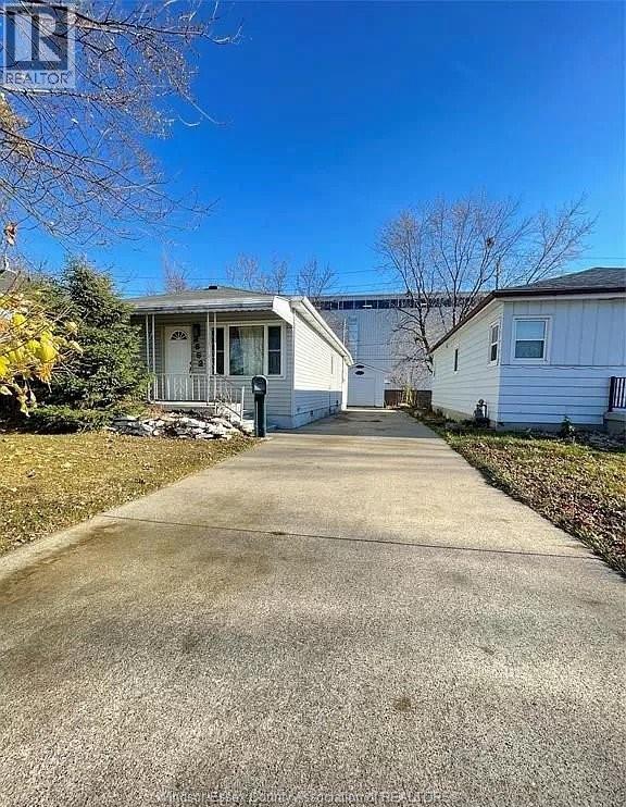Photo 1 of 2662 Meldrum, Windsor ON