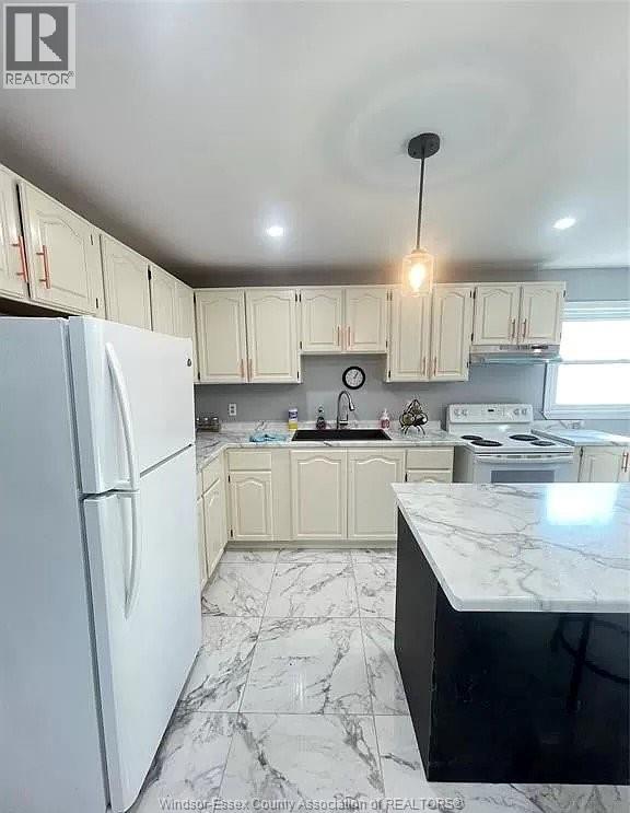Photo 13 of 2662 Meldrum, Windsor ON